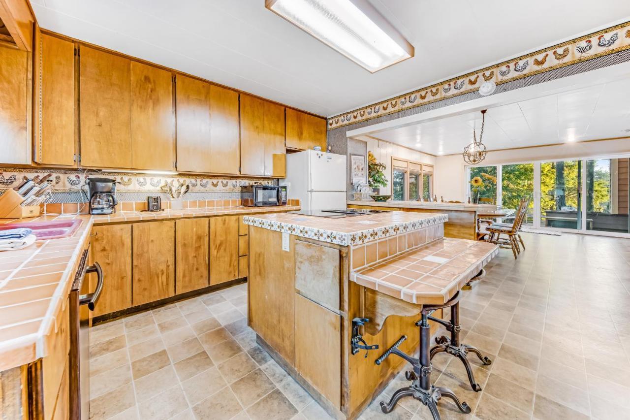 Joe Ney Hideaway Villa Coos Bay Bagian luar foto